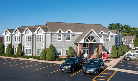 Galleria Office Park in Mequon with office space for lease in Mequon